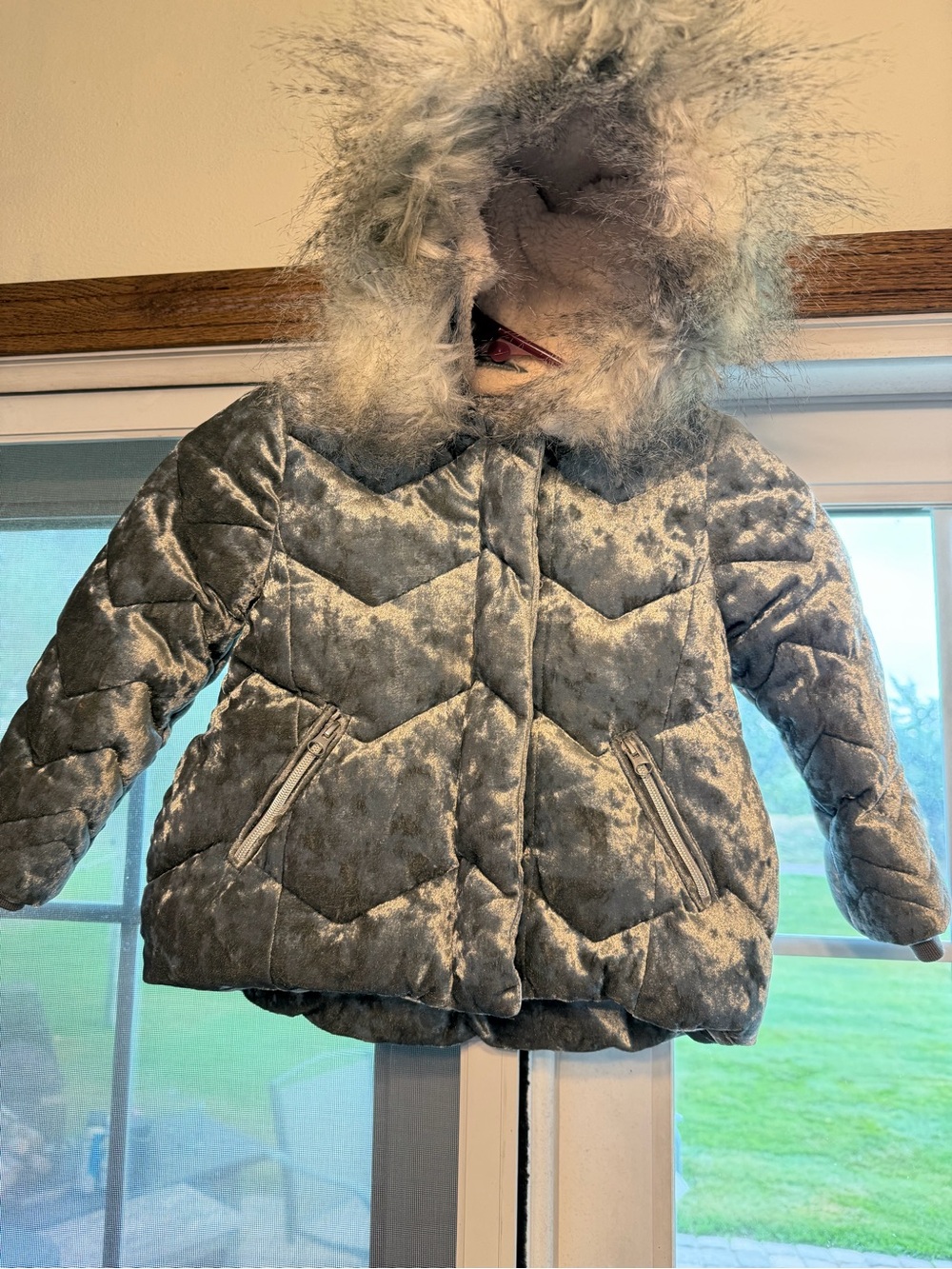 Catimini Silver Quilted Hooded Puffer Coat with Faux Fur Trim kids. B130